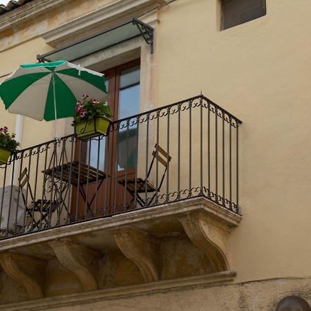 Noto Bedda Bed&Breakfast Exteriör bild