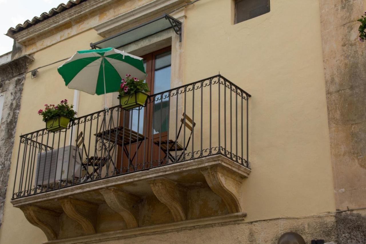 Noto Bedda Bed&Breakfast Exteriör bild