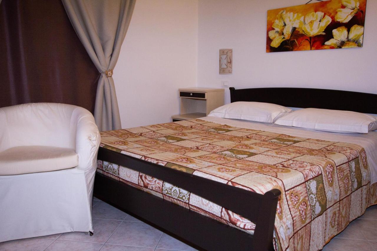 Noto Bedda Bed&Breakfast Exteriör bild
